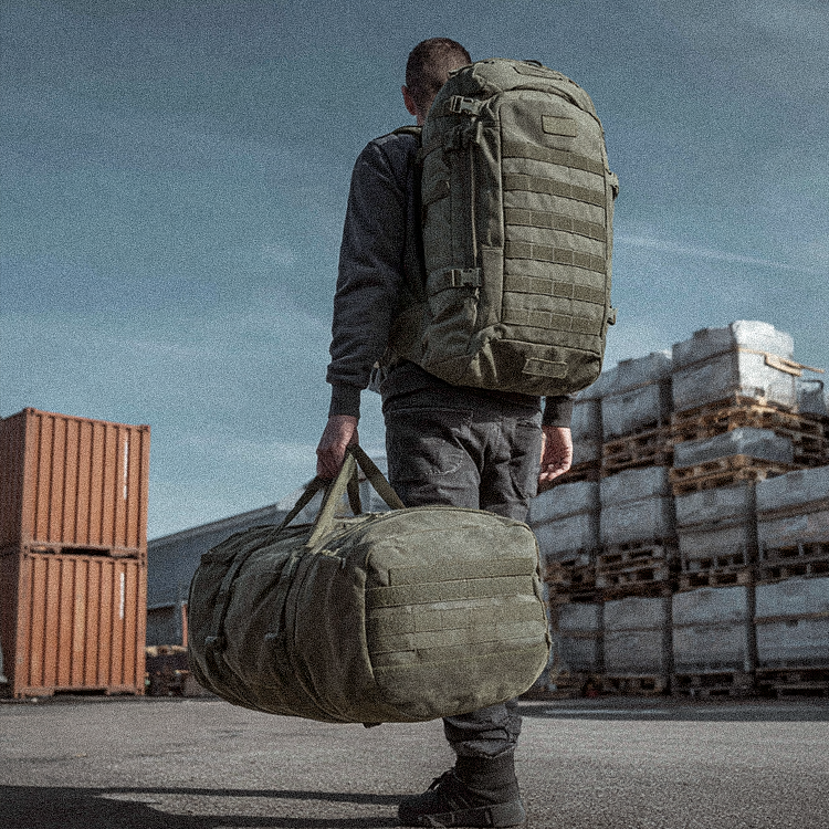 Rucksäcke & Taschen